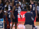 准备搞事？米切尔底角不讲理三分打停勇士 分差仅剩6分