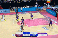 擎天一柱！鲁吐布拉跟进双手补扣