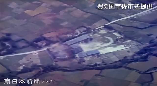 历史视频资料中“假机场”的视频截图