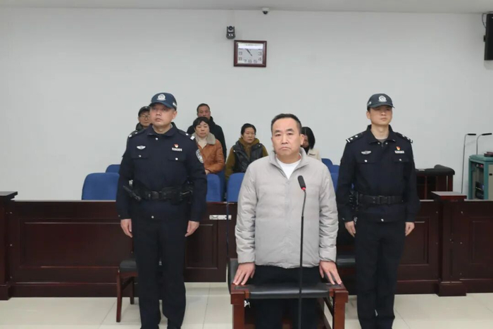 贵州省安顺市委原常委、西秀区委原书记汤辉受贿、洗钱案一审宣判