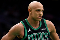 神兵天降！绿军三分不中 沃尔什冲进篮下起飞双手暴力补扣