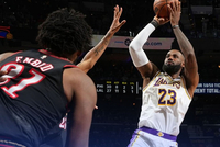 有球迷花了8.5万美金买湖人赢76人 最终获利14.8万刀