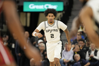 高级货！哈珀本赛季出战25+分钟时场均16.5分5板5.8助 马刺4胜0负