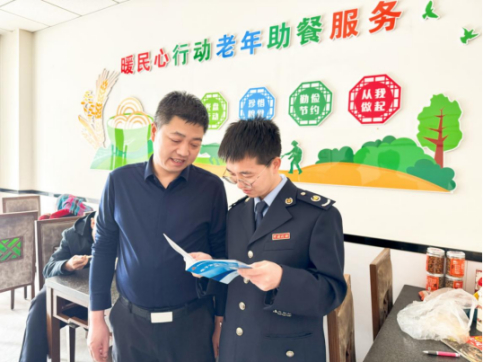 税务干部走进企业讲解税费优惠政策