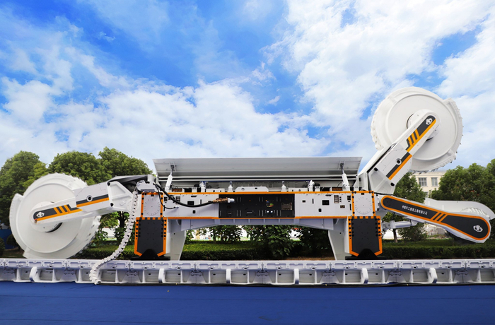 特厚煤层采煤机刷新了采煤机开采高度与装机功率两项新的世界纪录