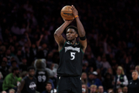 芬奇：华子吸引包夹既能为队友创造机会自己也能得到好的出手机会