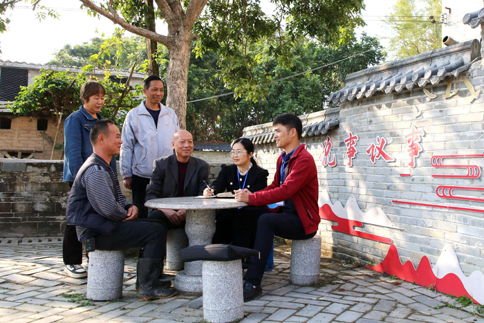 镜头丨深化运用群众点题机制