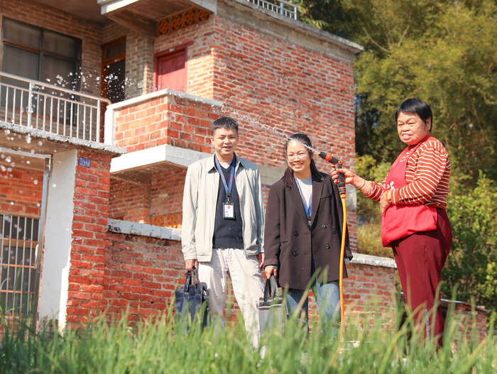 镜头丨深化运用群众点题机制