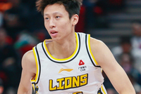 媒体人：大家打潜力赛就当热身训练没啥强度 跟队内训练没区别