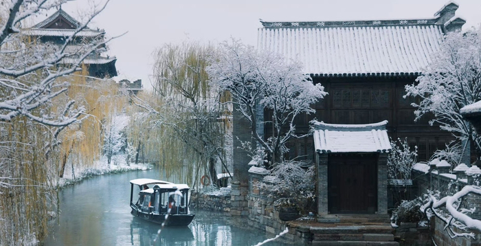 △12月12日，山东，明水古城。