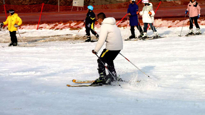 十堰市茅箭区武当滑雪场（央广网发  十堰市茅箭区融媒体中心供图）