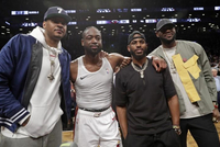 韦德：保罗被裁时我在参加老队友40岁生日会 他是我兄弟&amp;很担心他