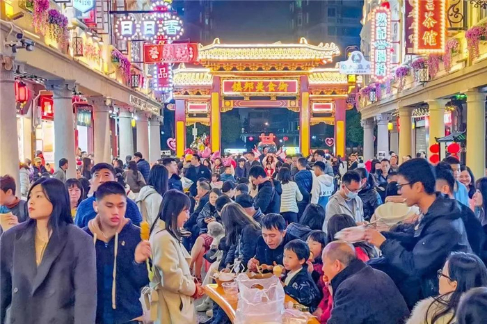 镇邦美食街等侨乡文化地标成为展示侨乡魅力的窗口。