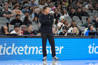 瓦塞尔：我百分百信任米奇·约翰逊 他就是我们球队的智囊核心