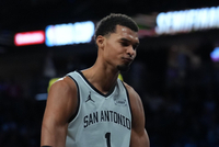 火星撞地球！谁能赢？名记：期待全员健康的马刺在季后赛打雷霆