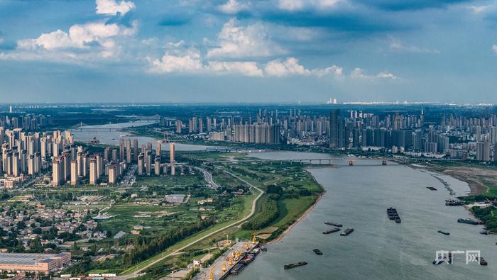 千里淮河在蚌埠穿城而过（央广网发  陈昂  摄）