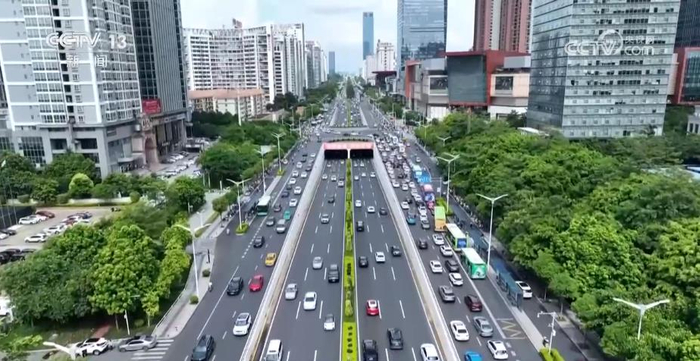 新闻周刊丨2026年中国经济向“内”求变 让老百姓“有钱花、敢花钱”