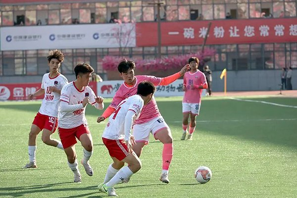 常德队主场1-0力克衡阳队。摄影/黄云霞（常德日报）