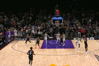 官方：詹姆斯封堵狄龙三分出手没犯规 后者主动伸腿导致身体接触