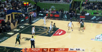 谁的部将？马内克外线开炮连续三分命中 本场三分已8中8