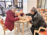画里有话丨让老人乐享美好“食”光