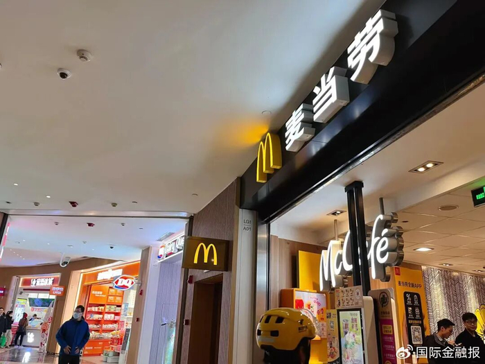 左宇/摄
