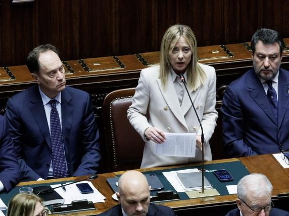 3名美方人员遇袭死亡,特朗普誓言报复