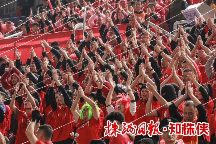 湘超赛场 记者 易翔 摄