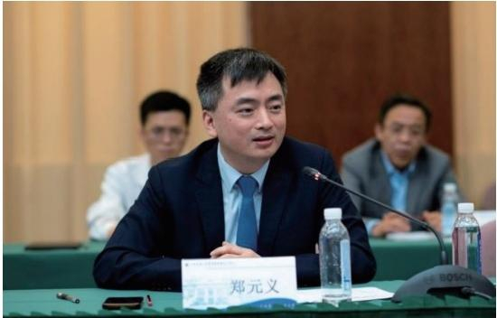 2023年5月19日，郑元义在上海交通大学医学院医学技术学院学科咨询调研会暨第一届学术委员会成立仪式上发言