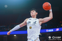 媒体人：曾凡博若签3年基本告别海外 再去NBA闯荡都是特训性质