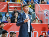 媒体人：广东缺少控球人&内线把握不足 赛季初最大收获是王洪泽