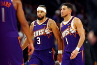 狄龙：布克是我合作过最优秀的球员之一 他无私&amp;沉着&amp;领导力非凡