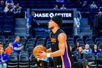 布克上脚Book 2 “Suns Spiridon” 该配色基于90年代复古款打造