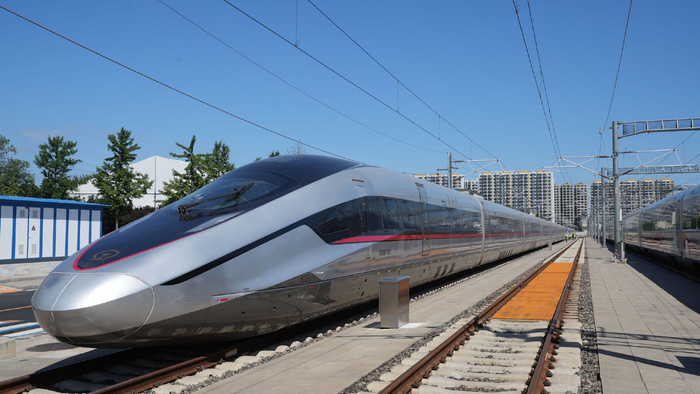 图为CR450BF动车组样车。资料照片