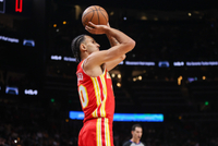 奋力反击！里萨谢三分穿针 老鹰回敬12-2的攻击波迫近比分