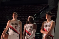 美媒：若杨瀚森一直不具备首发实力罗威也可能不走 里斯机会较少