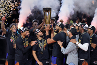 豪斯：尼克斯不升杯赛冠军旗帜是对的 像绿军只升总冠军的