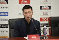 刘炜：给对手投了太多三分球 这不能接受 跟赛前布置完全不一样