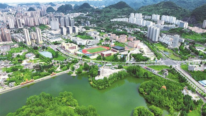 六盘水职业技术学院全景。（六盘水职业技术学院供图）