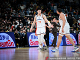 两个半场差太多了！张镇麟上半场5中4&下半场7中0 全场拿8分4板