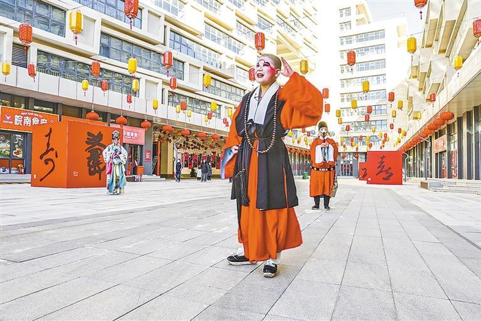     停云谷旅游度假区内举办的戏曲主题惠民演出。本报记者 王静 本报通讯员 宋健 摄
