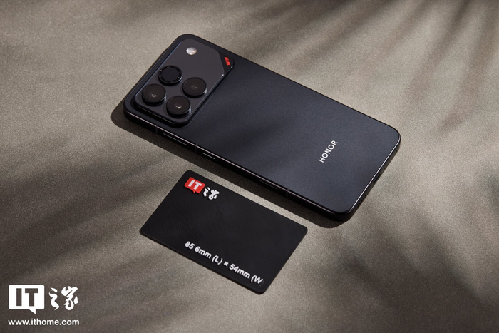 ▲ IT之家开箱：荣耀 WIN 系列手机实拍