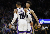 死亡缠绕！国王全场16次抢断造成独行侠失误19次