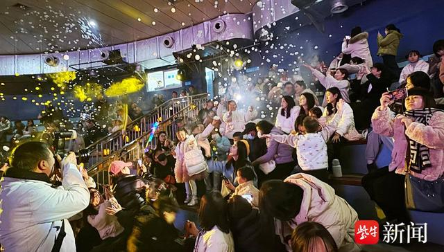 海底世界下雪啦！ 范晓林 摄