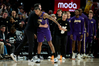 雷迪克谈用双向签尼克·史密斯：归功于管理层和我们的教练组