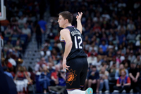 吉莱斯皮近6场场均17.7分4.8板6.5助2.2抢断！总正负值+80！