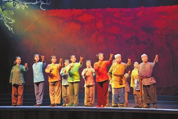 第十一届黄河戏剧节在驻马店举办。弓华静 摄