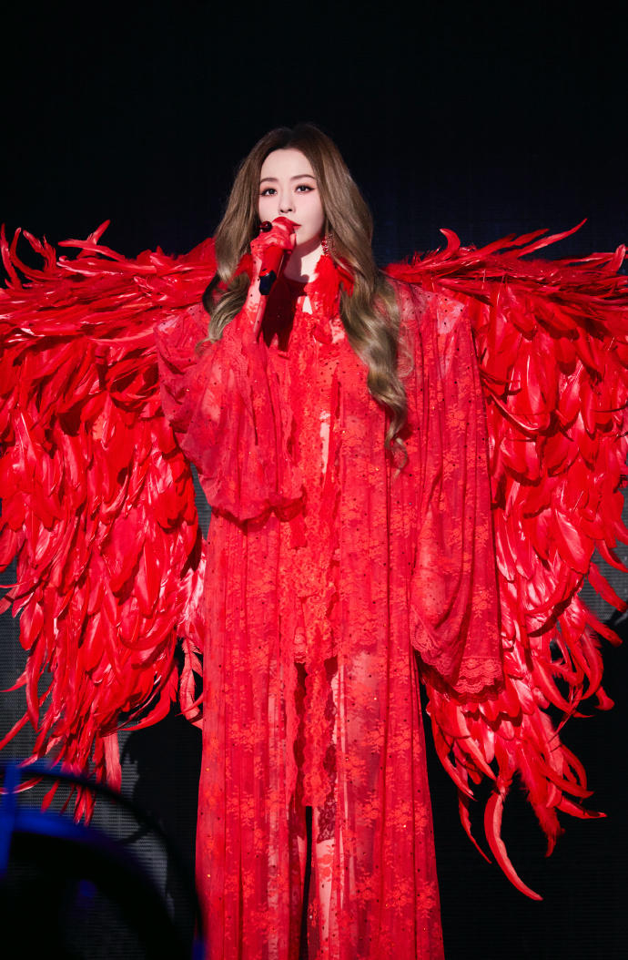 张靓颖成都演唱会现场