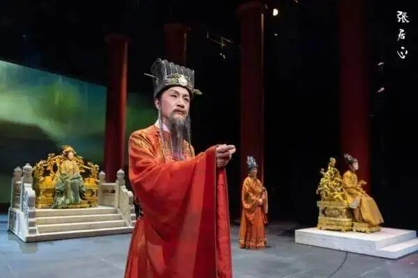 熊召政编剧、北京人艺演出的话剧《张居正》