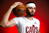 真挚的祝福！祝小拉里·南斯33岁生日快乐！🎂🎂